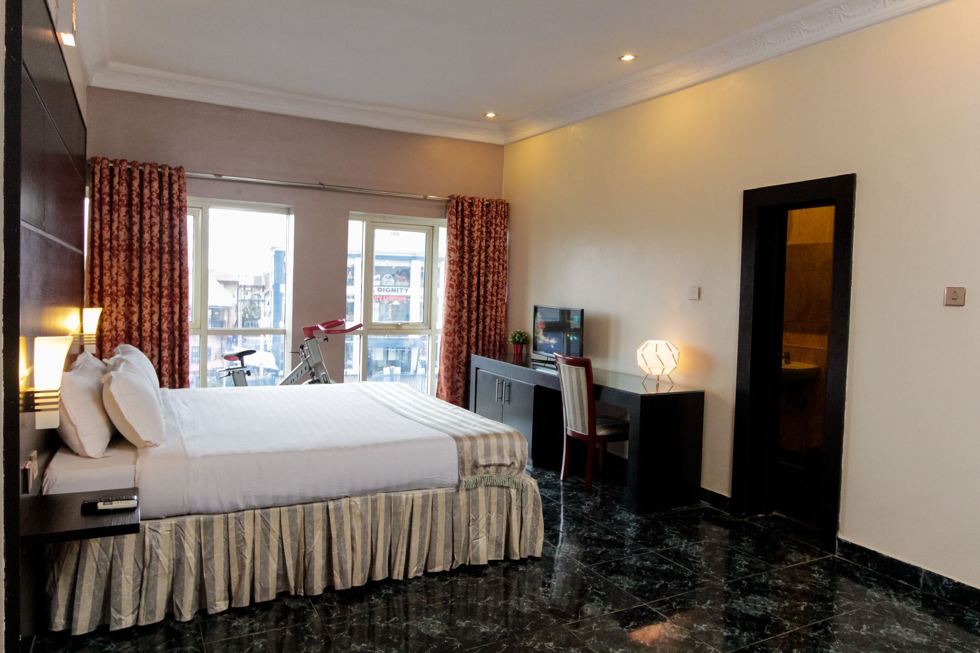 Sunfit - Fitness, Spa, Accommodation Aliayabiagba Экстерьер фото
