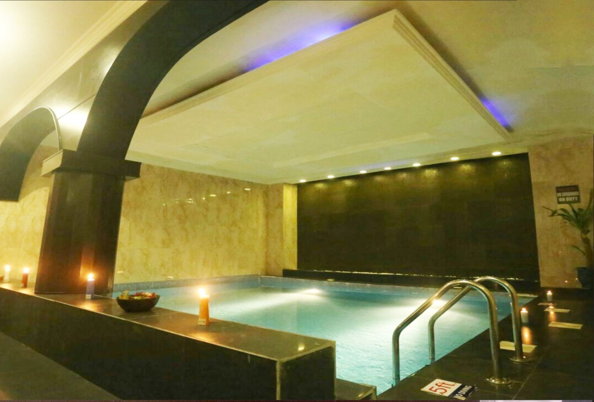 Sunfit - Fitness, Spa, Accommodation Aliayabiagba Экстерьер фото